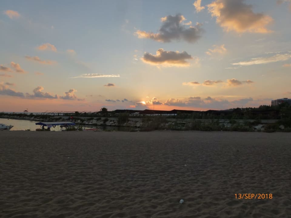 Strand Side Royal Palace Hotel & Spa