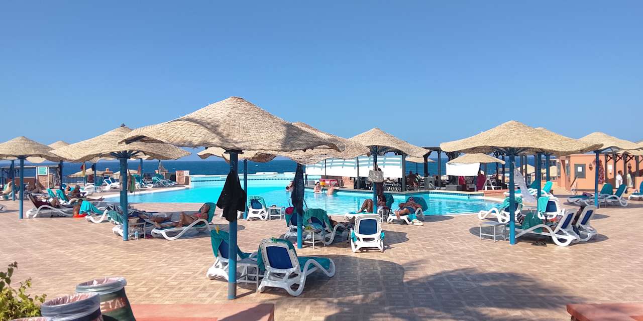 Pool Radisson Blu Resort, El Quseir