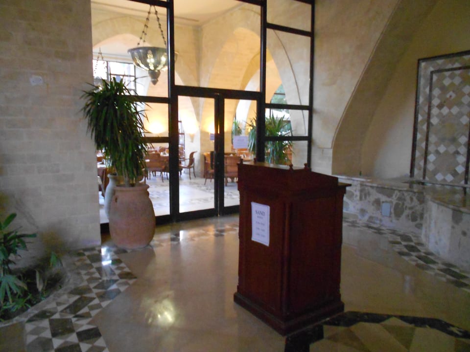 Eingang zu einem der hoteleigenen Essensräume Grand Waterworld Makadi & Family Star Makadi