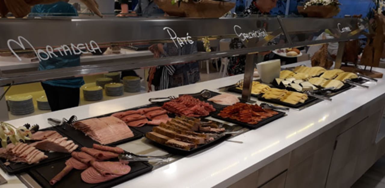 Frühstück allsun App.-Hotel Barlovento