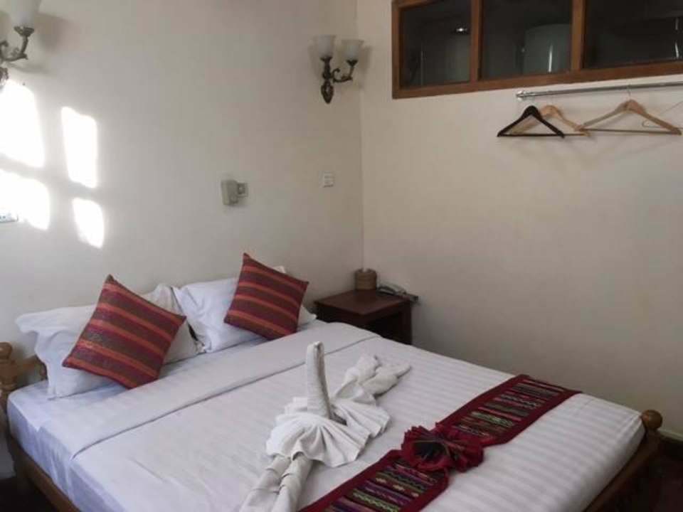 Zimmer Mr. Charles Guesthouse & Hotel