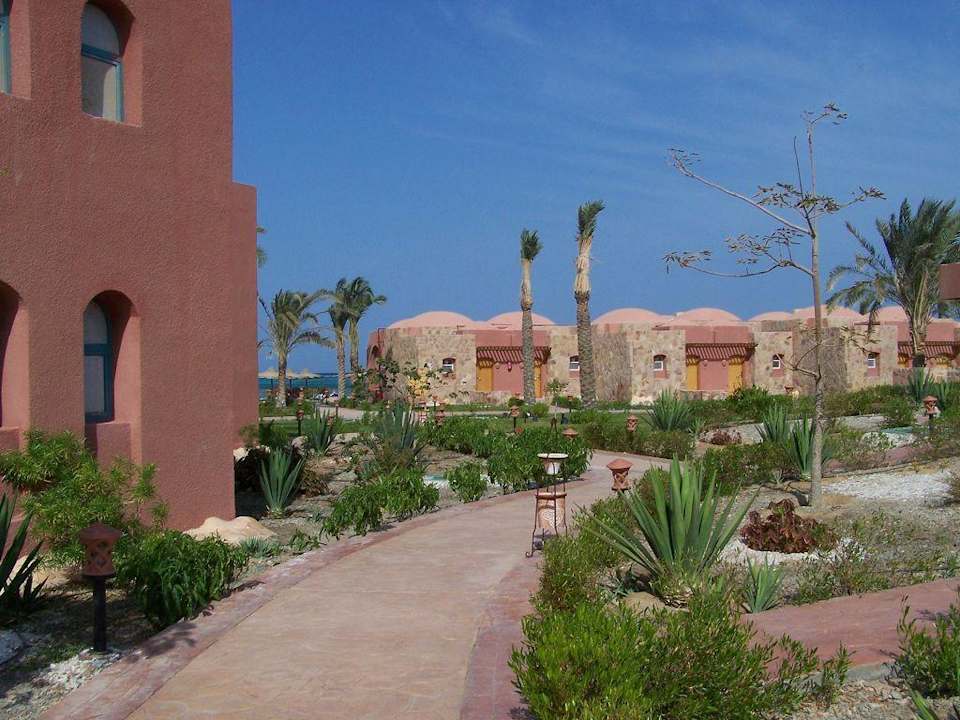 Weg zum Strand Swisstouch Oriental Resort Marsa Alam