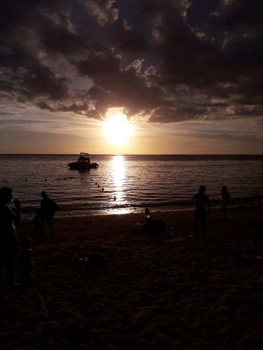 Strand Pearle Beach Resort & Spa