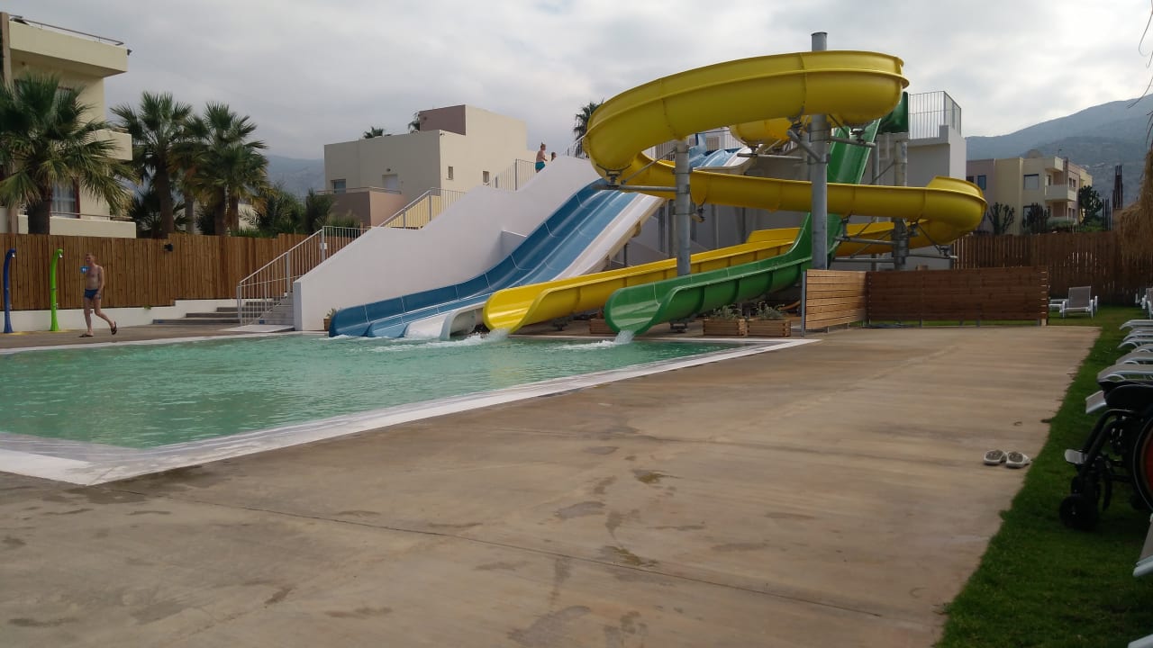 Pool Hotel Meropi