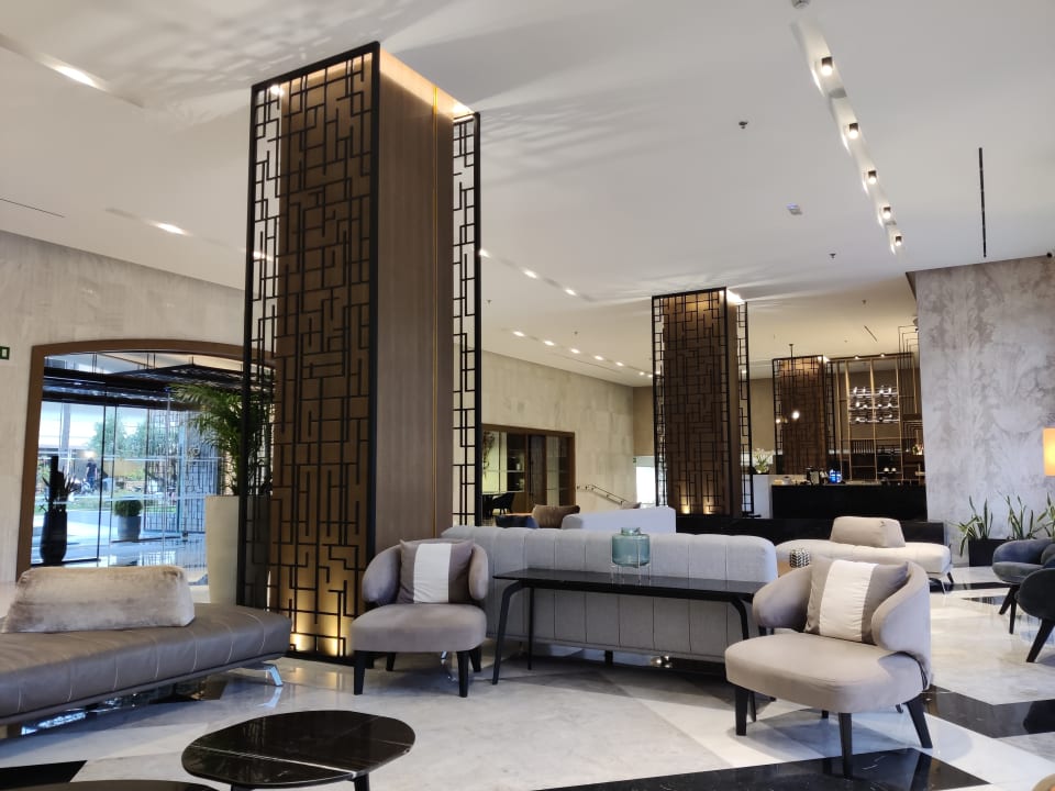 Lobby Hotel Theartemis Palace