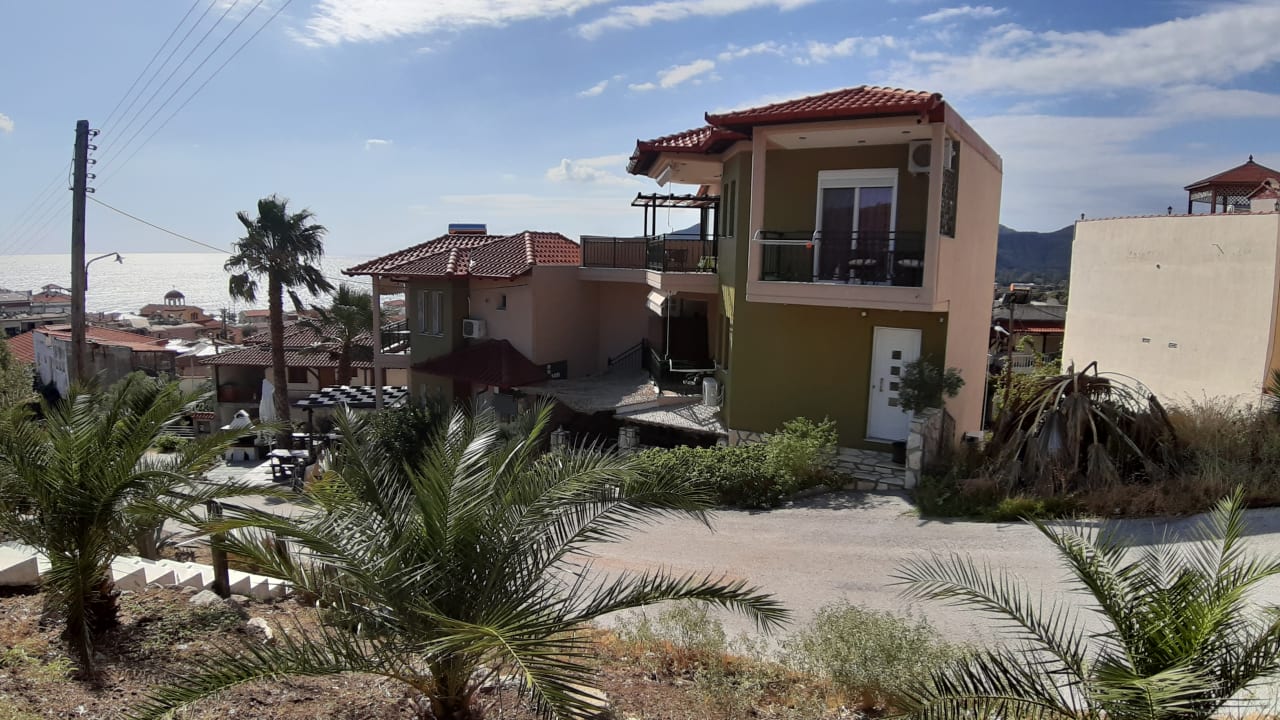 Außenansicht GreenHill Holiday Suites Sarti