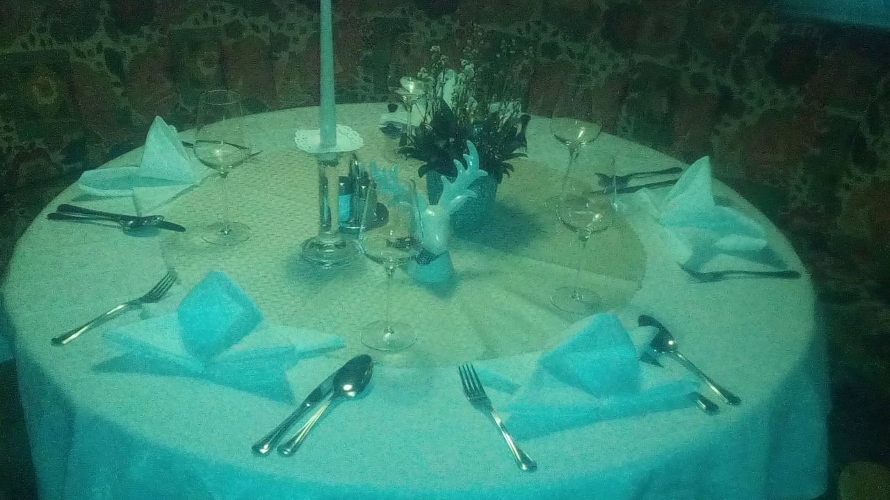 Gedeckter Tisch  Bergidyll & Hotel Trofana