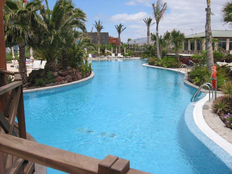 Tolle Poolanlagen R2 Pajara Beach