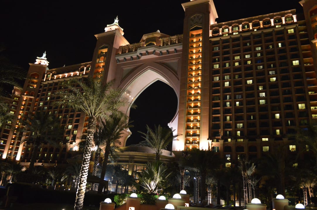 Hotel am Abend Atlantis, The Palm