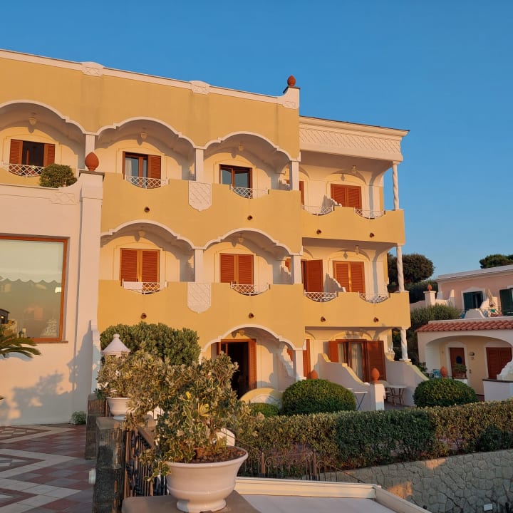 Außenansicht Hotel Tritone Terme & Spa