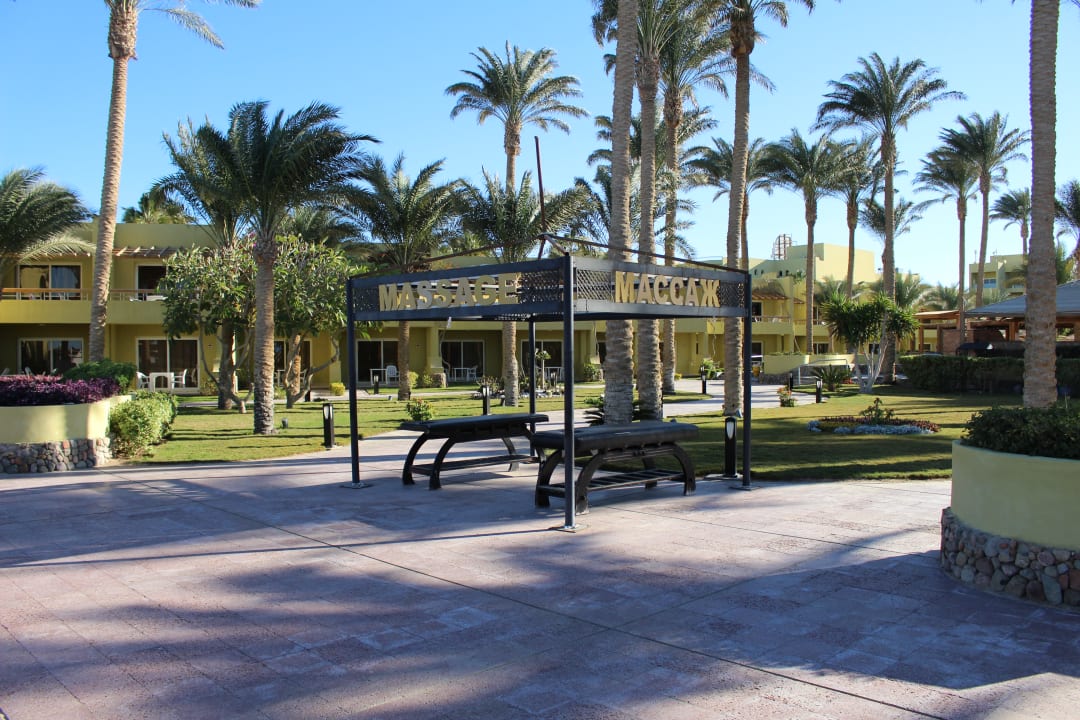 Gartenanlage Palm Beach Resort