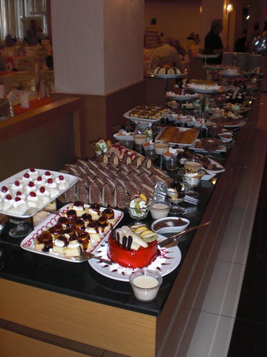Kuchenbuffet zum Gala Dinner Hotel Sidekum