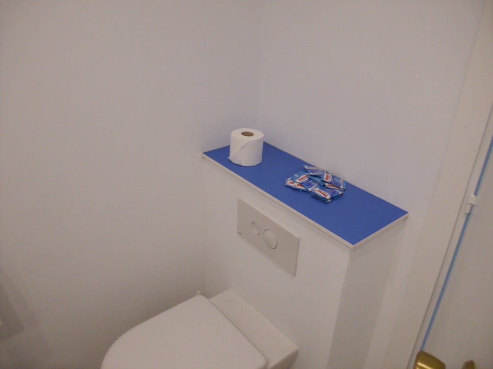Toilette Guya Wave Hotel