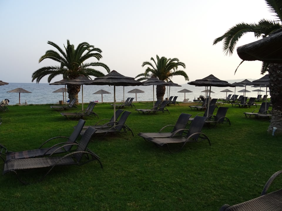 Strand The Ixian Grand & All Suites