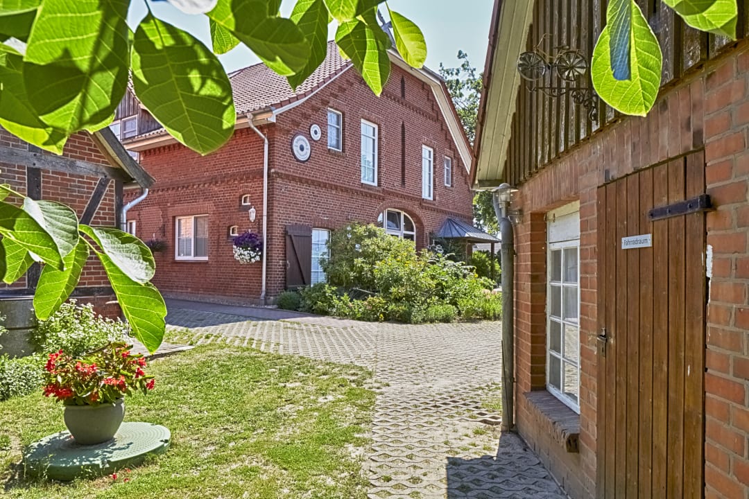 Außenansicht Hotel Elbhof Harnisch