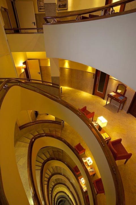 Escalera Hotel Residencial Pao de Acucar