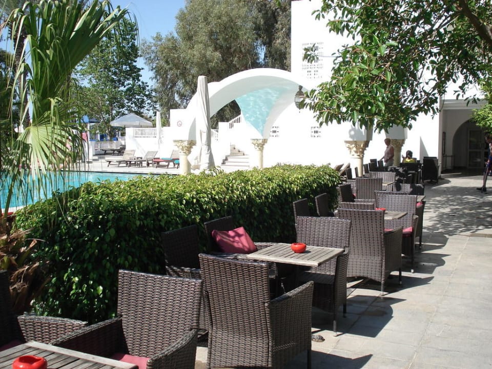 Fast am Pool The Orangers Beach Resort and Bungalows