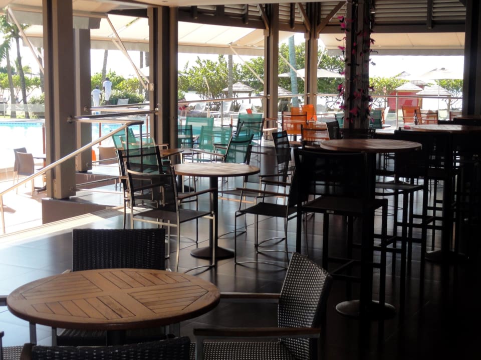 Plätze im Bar-Bereich des Hotels La Creole Beach Hotel & Spa