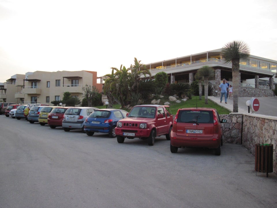 Hauptgebäude Atlantica Mikri Poli Rhodes