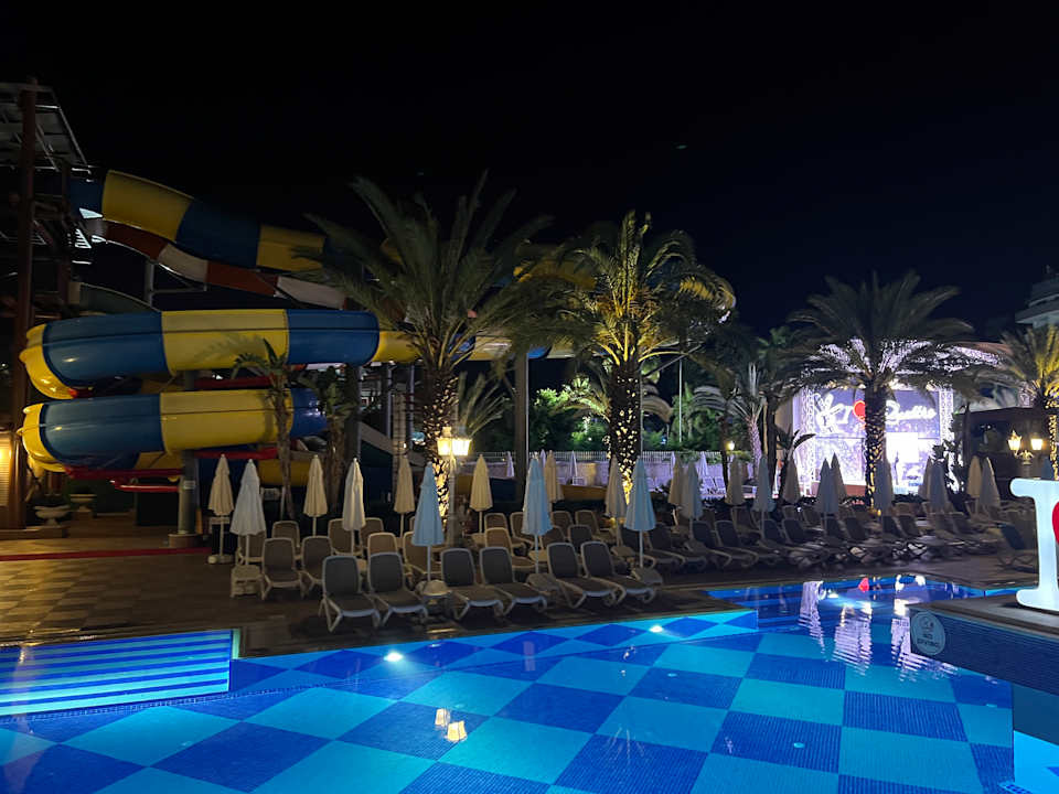 Pool Quattro Beach Spa & Resort