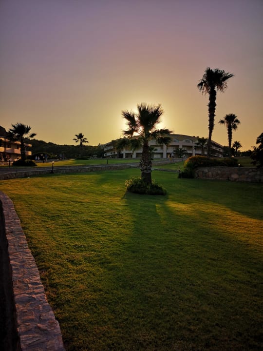 Außenansicht Hotel Kalithea Horizon Royal