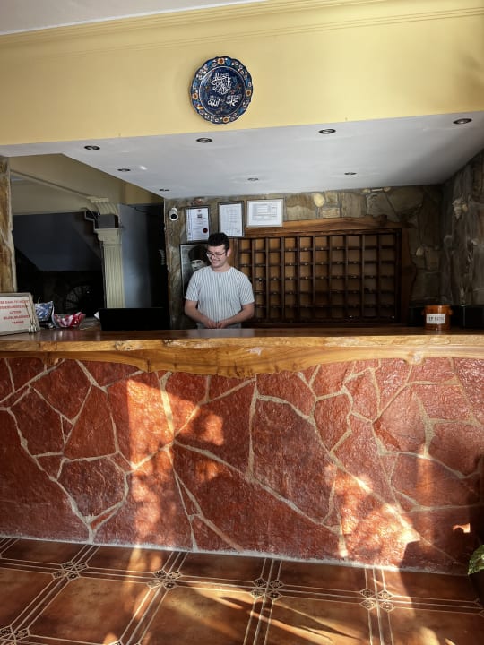 Lobby Beykonagi Hotel