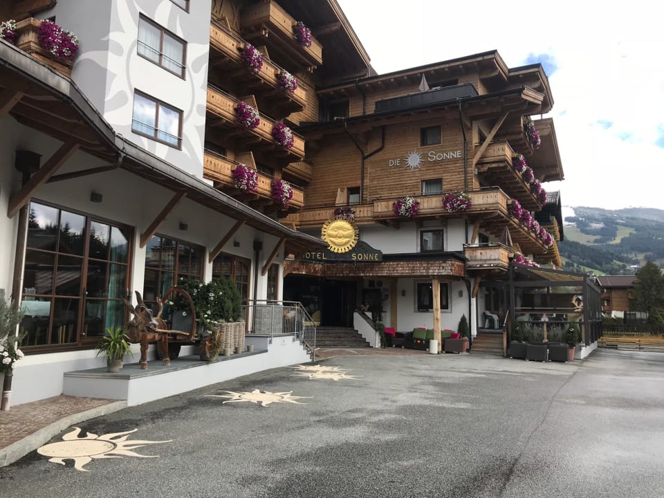  Au enansicht Hotel DIE SONNE Saalbach Hinterglemm HolidayCheck 
