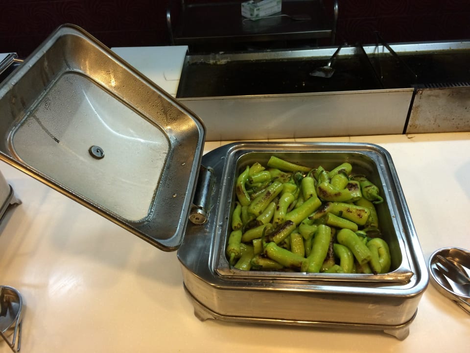 Buffet täglich was anderes Ramada Plaza by Wyndham Antalya