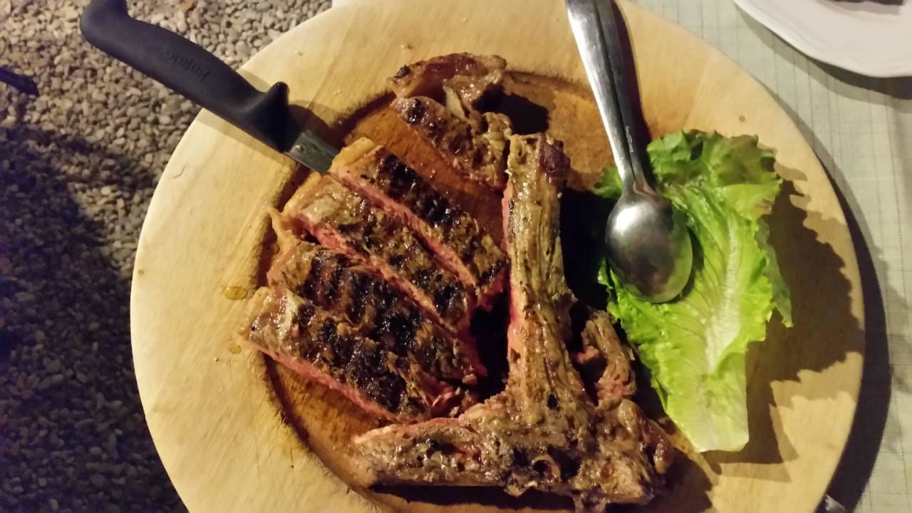 1200 Gram Steak v. Maremarind Hotel Fattoria Castelvecchi