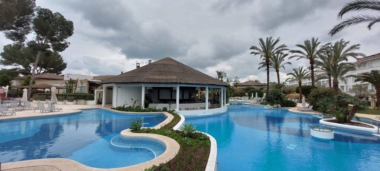 Pool Prinsotel La Dorada