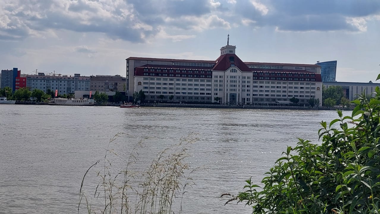 Außenansicht Hilton Vienna Waterfront