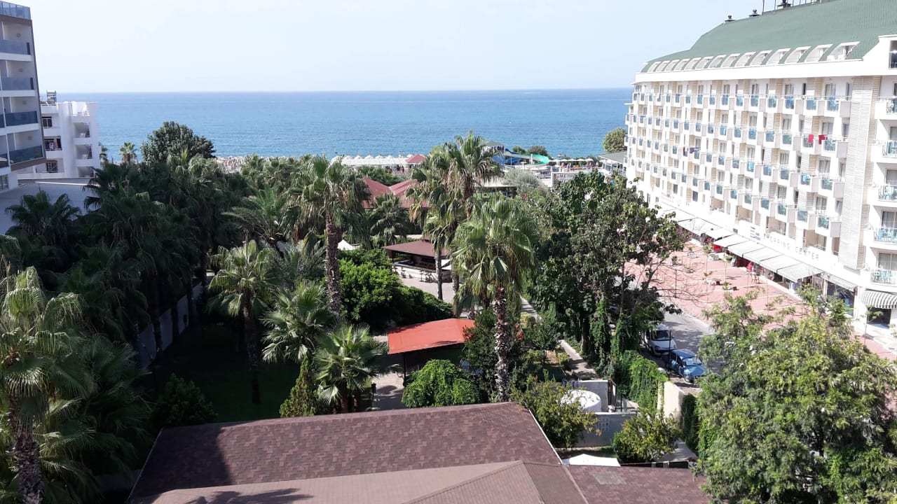 Ausblick vom Balkon Hotel Royal Garden Beach