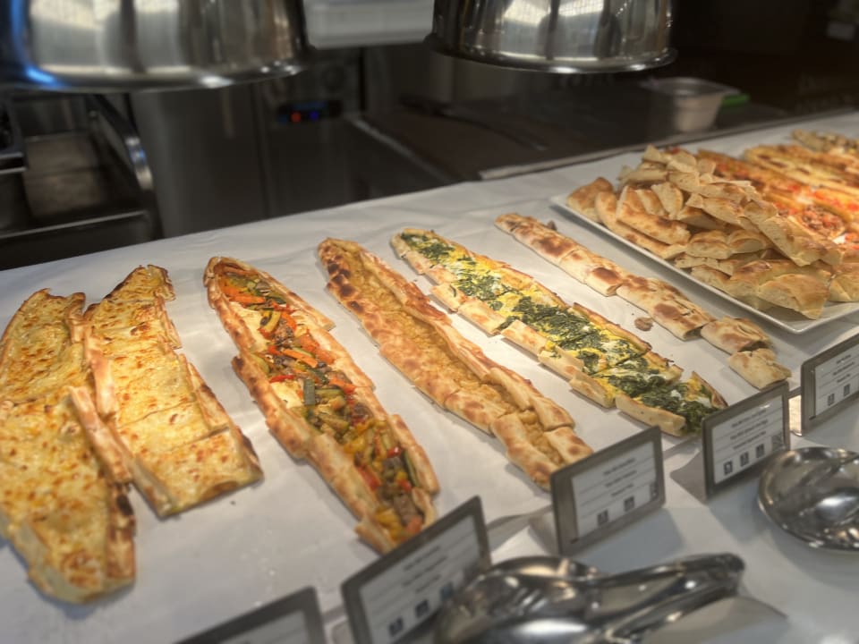 Gastro Jacaranda Luxury Resort