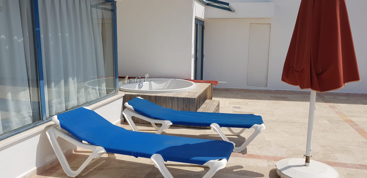 Zimmer Sunrise Resort Hotel