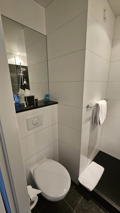 Zimmer Motel One Magdeburg