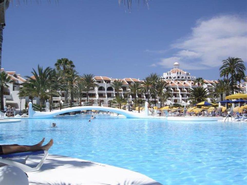 Pool Parque Santiago III Official