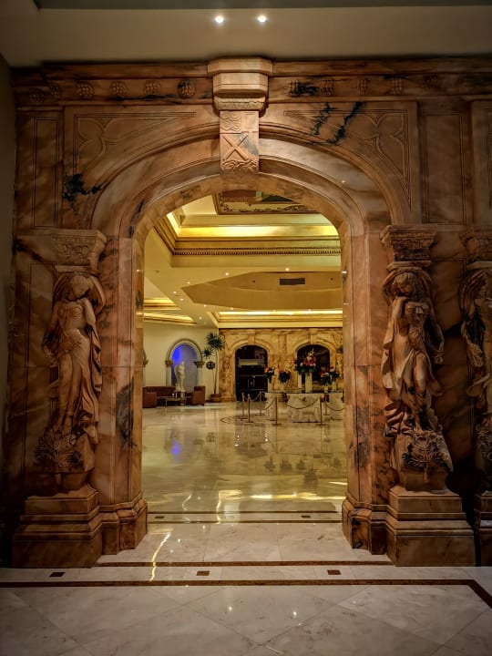 Lobby Hotel Titanic Palace