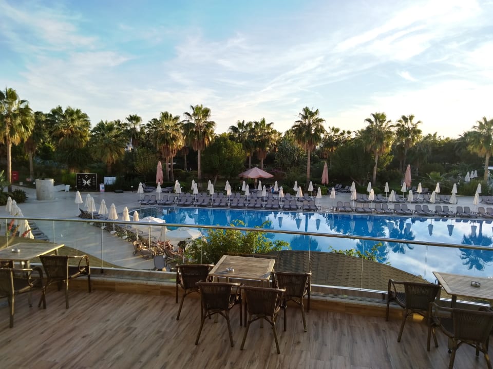 Pool VONRESORT Golden Coast