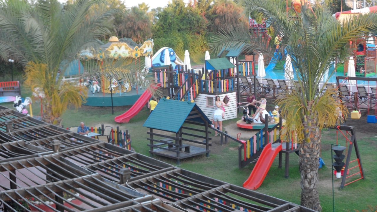 Kinder Paradies  Hotel Turan Prince