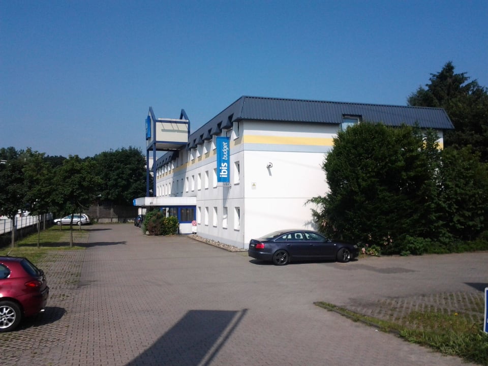 Außenansicht Ibis Budget Düsseldorf-Hilden B&B HOTEL Düsseldorf-Hilden