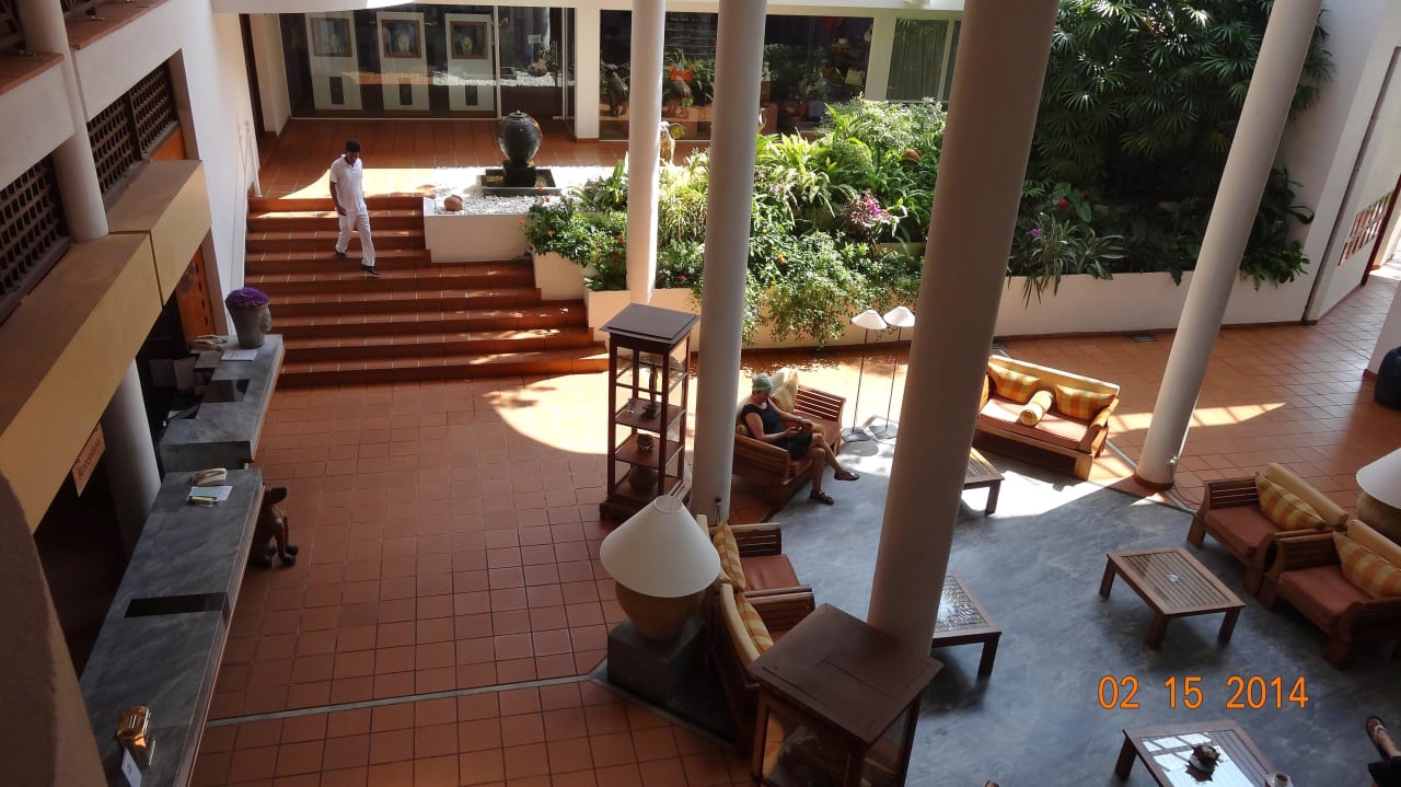 Blick auf Rezeption und Eingangsbereich Hotel Lanka Princess Ayurveda