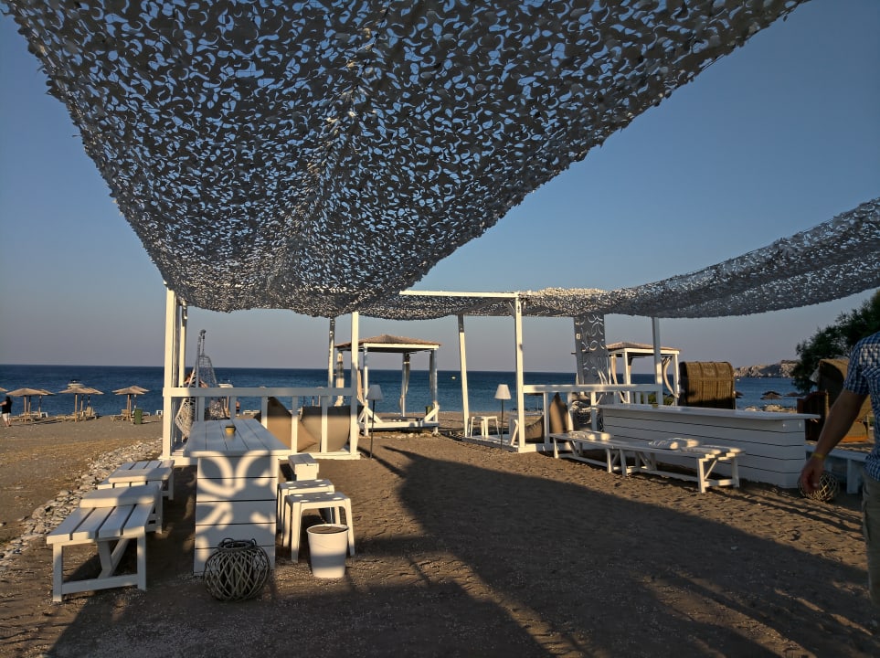 Strand Asterias Beach Resort