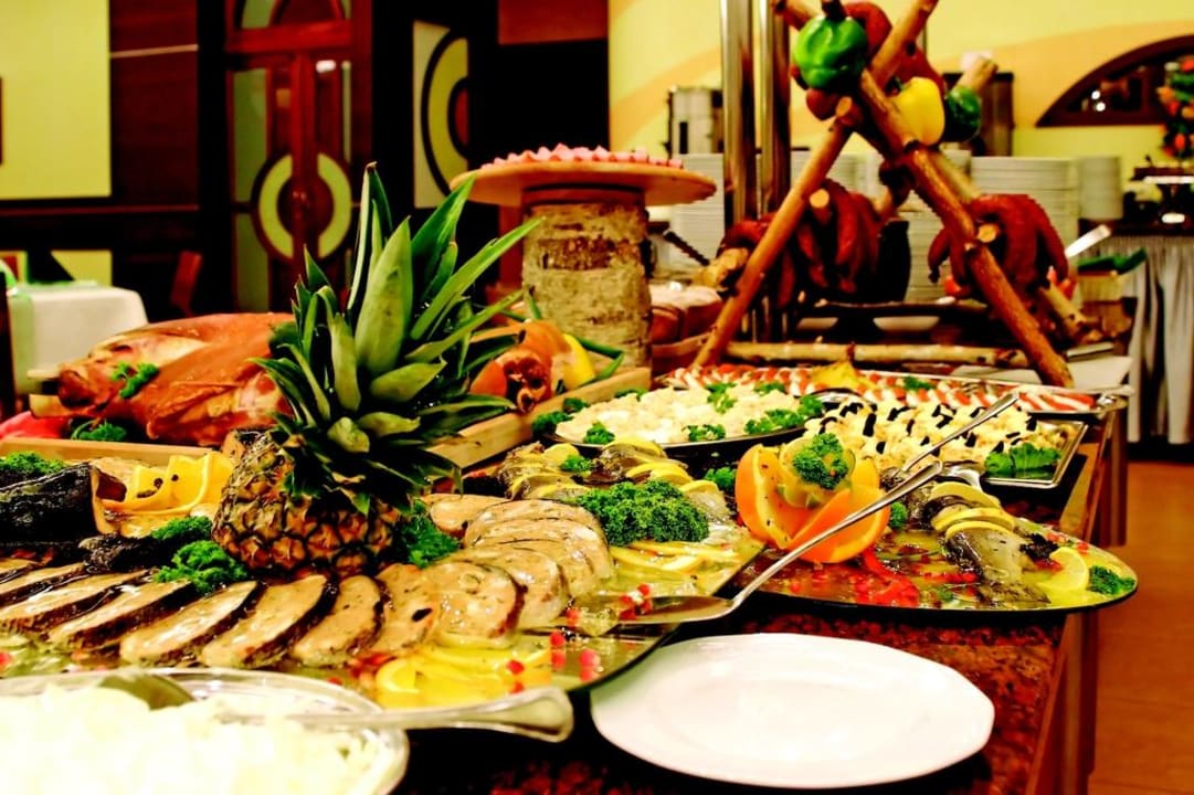 Bufet szwedzki Hotel Wellness & Spa Unitral