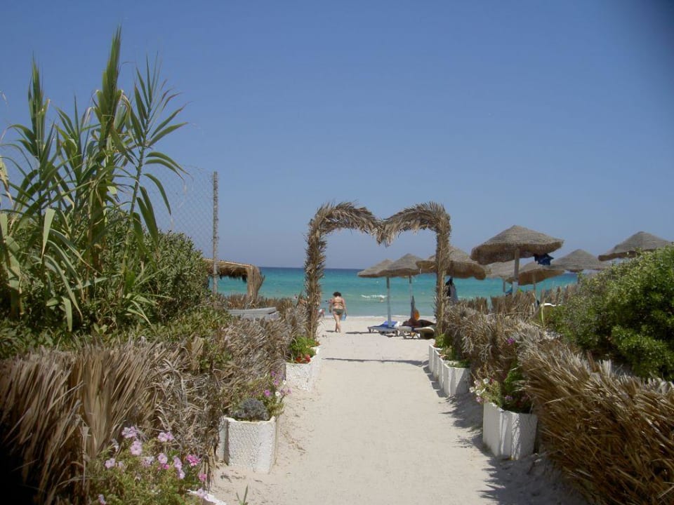 Weg zum Strand Hotel El Mouradi Cap Mahdia
