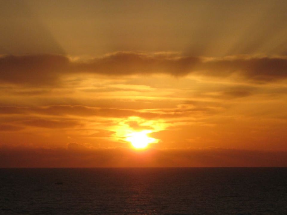 Sonnenaufgang Hotel Abou Nawas Boujaafar