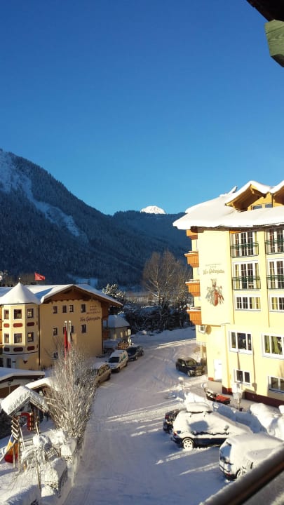 Weg vor dem Hotel Hotel Rotspitz