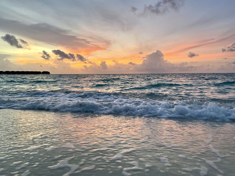 Strand Le Meridien Maldives Resort & Spa