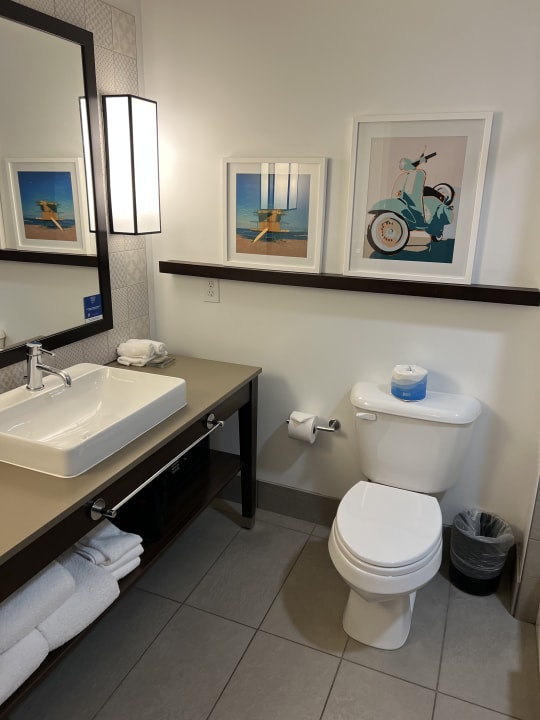 Zimmer SunCoast Hotel Anaheim, Tapestry Collection by Hilton