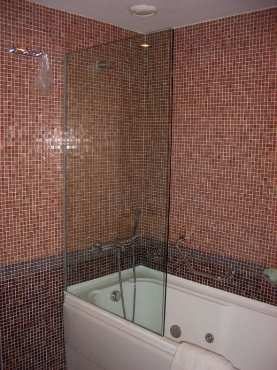 Whirlpool-Badewanne im Village-Appartement oben Asteria Family Belek