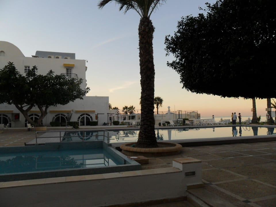 La douceur du soir. Alassio Hotel and Thalasso